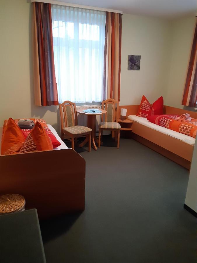 Pension Schoene Grossrohrsdorf Ruang foto
